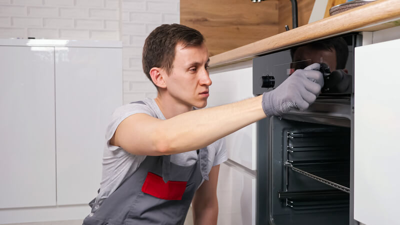 Signs that You Need Oven Repairs